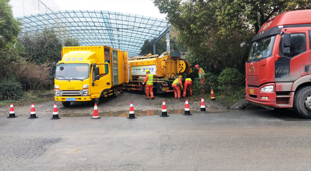 霍尔果斯成区雨污水管网“四位一体”检测疏通项目